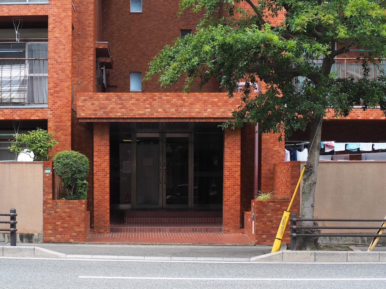 福岡市中央区鳥飼の売買物件/建物正面からパシャリ。