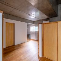 福岡市早良区 西新の賃貸物件/建具は引き戸で統一。限られた面積を邪魔しないのも、うれしいところ。