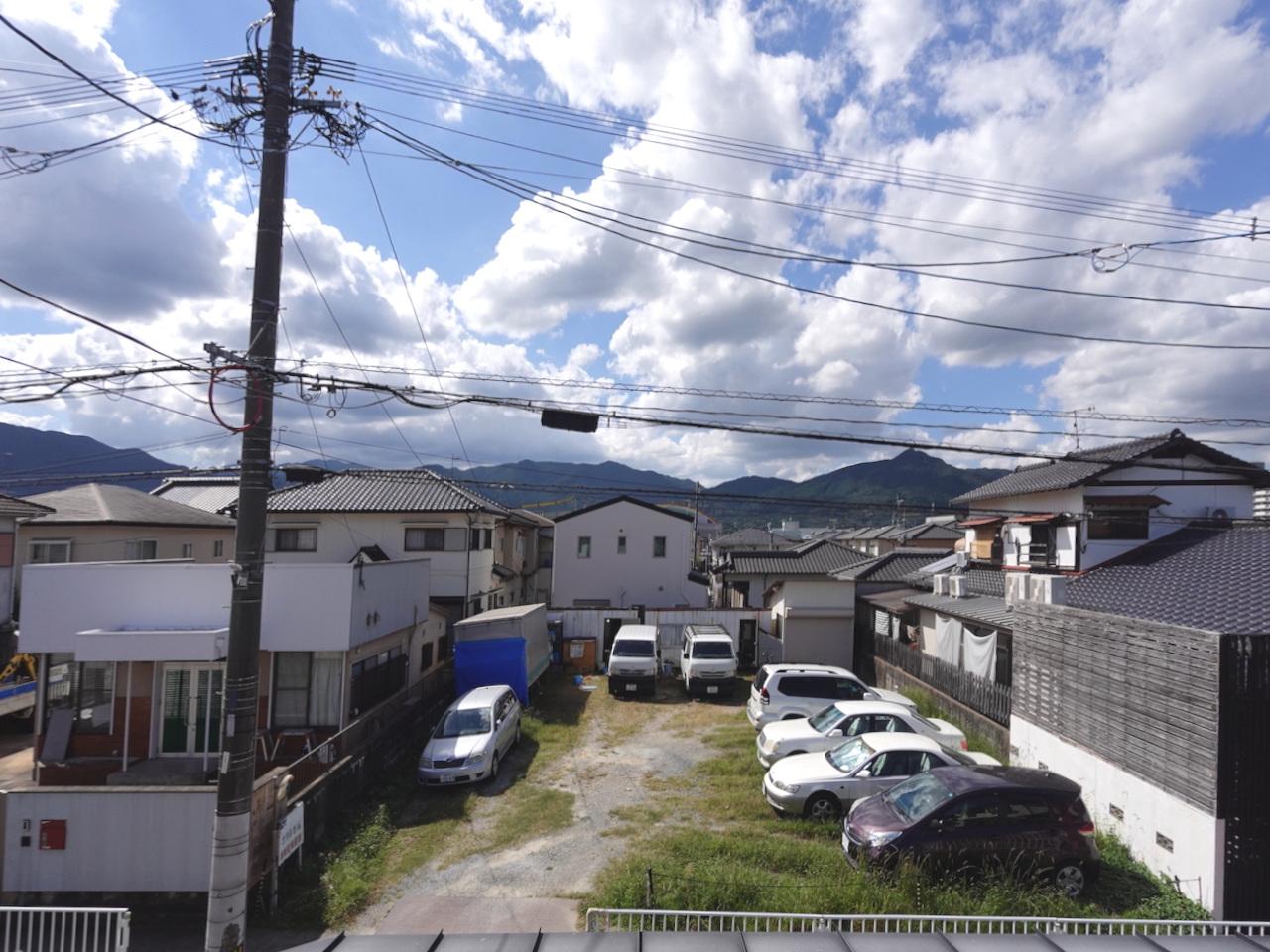 福岡市早良区四箇の売買物件/洋室からの眺め。