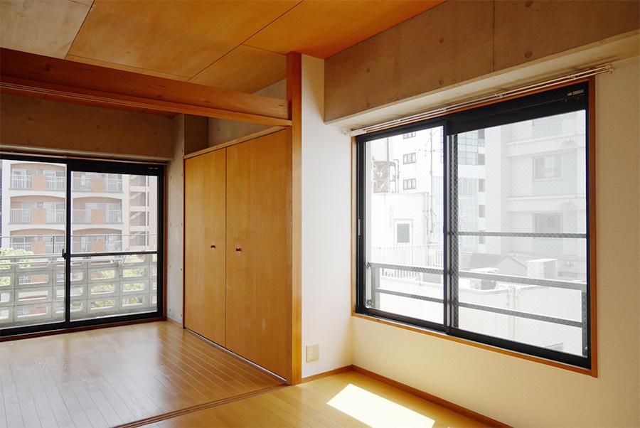 福岡市博多区冷泉町の賃貸物件/お部屋中央の仕切りはスライド式。間取りもフレキシブルに。