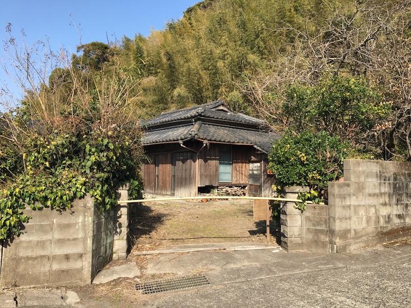 霧島市国分上井の売買物件/門構えはこんな感じです。