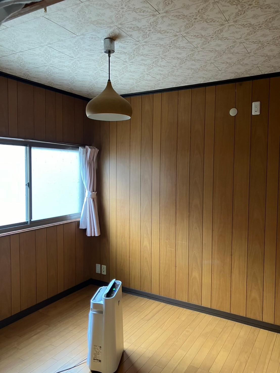 鹿児島市喜入町の売買物件/可愛い照明のある洋室