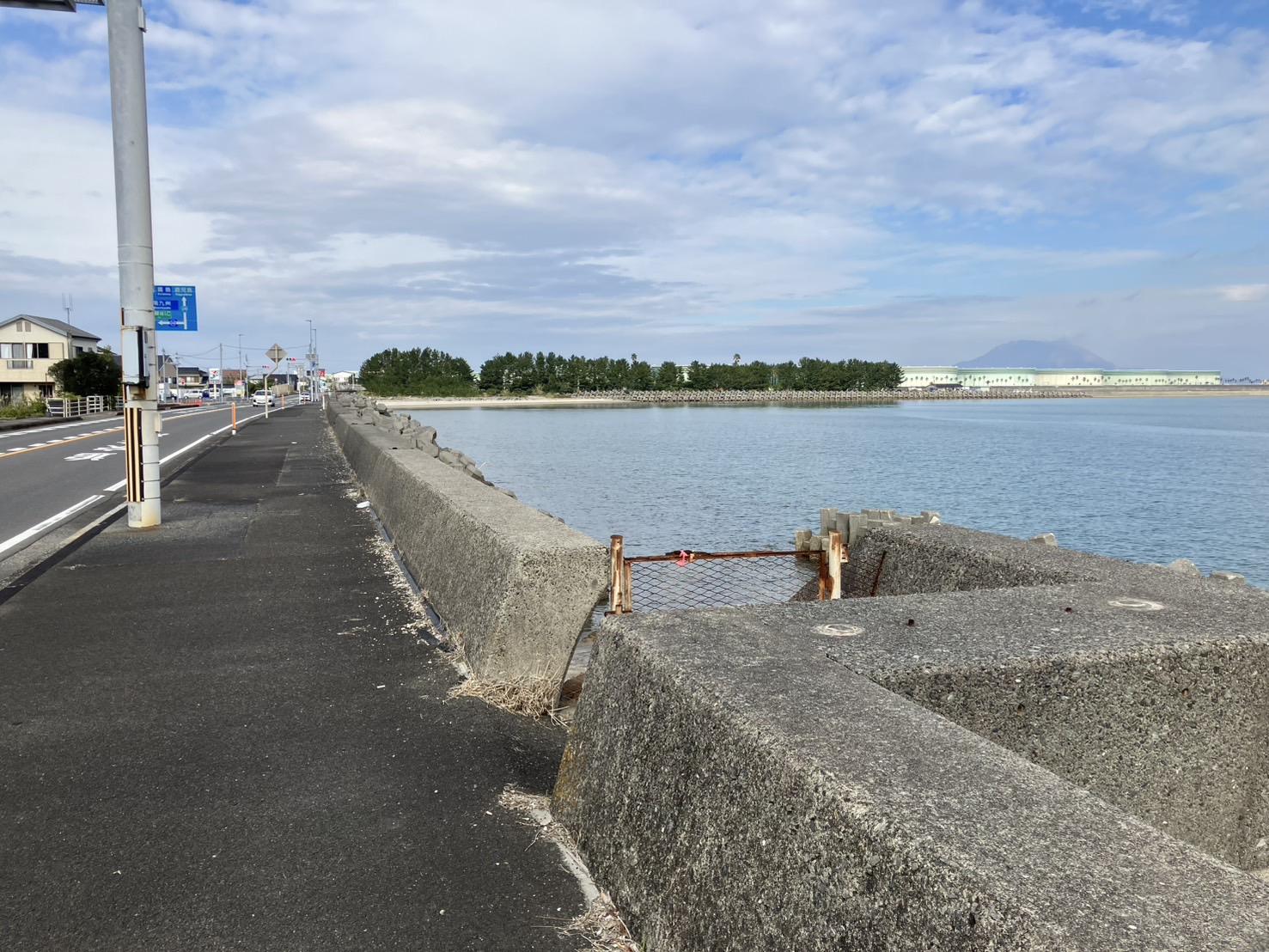 鹿児島市喜入町の売買物件/桜島を眺めながらの散歩が楽しめます