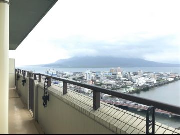 鹿児島市下荒田の賃貸物件/七色に変化する桜島を愛でる