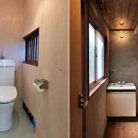 鎌倉市坂ノ下の賃貸物件/トイレは新設し洗面台はリメイク