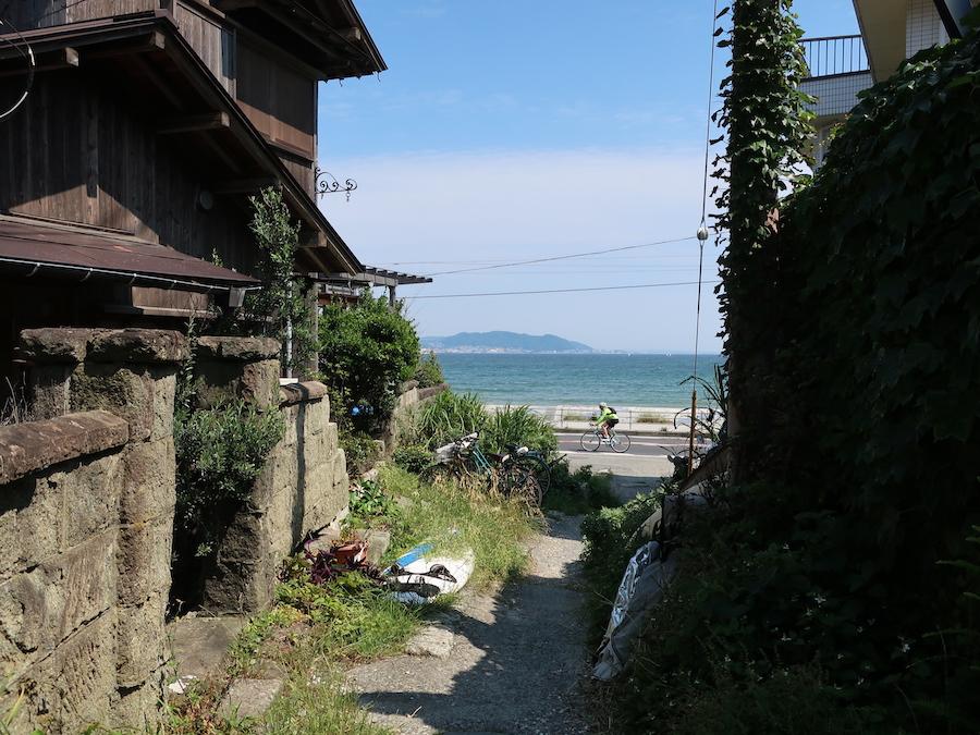 鎌倉市坂ノ下の売買物件/海までには建物が一軒しかない