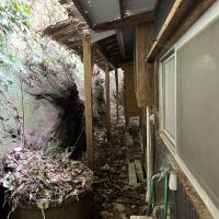 鎌倉市佐助二丁目の売買物件/ギリギリに建ってました