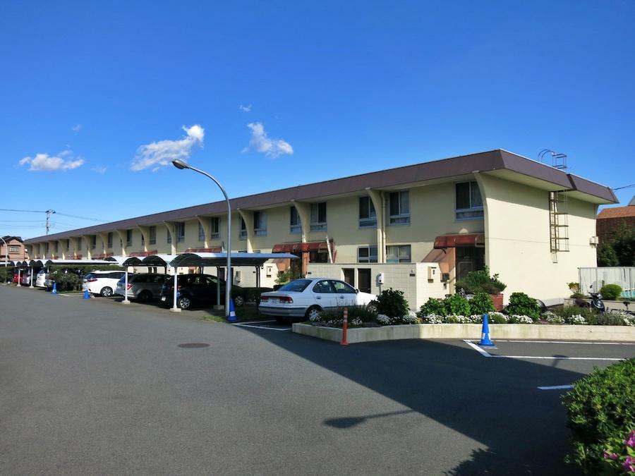 藤沢市辻堂東海岸三丁目の売買物件/このメゾネットが横にずらりと並ぶこの外観がいい