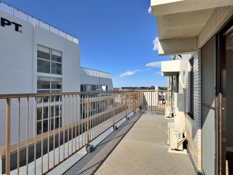 藤沢市鵠沼海岸一丁目の賃貸物件/ルーフバルコニー｜広々と利用できます