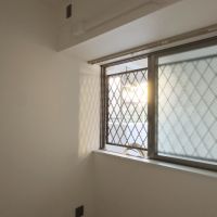 茅ヶ崎市柳島海岸の売買物件/洋室その②｜こちらはかなりコンパクトなのでW/Cの壁を撤去してつなげても良いかも