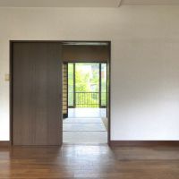 鎌倉市十二所の賃貸物件/2階洋室15帖、和室8帖、テラスとつながる奥行きある空間