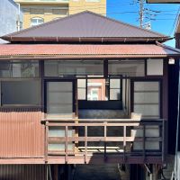 鎌倉市御成町の賃貸物件/#01｜この窓からシェアオフィス空間も見える