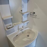 鎌倉市御成町の賃貸物件/洗面台はワイドサイズ