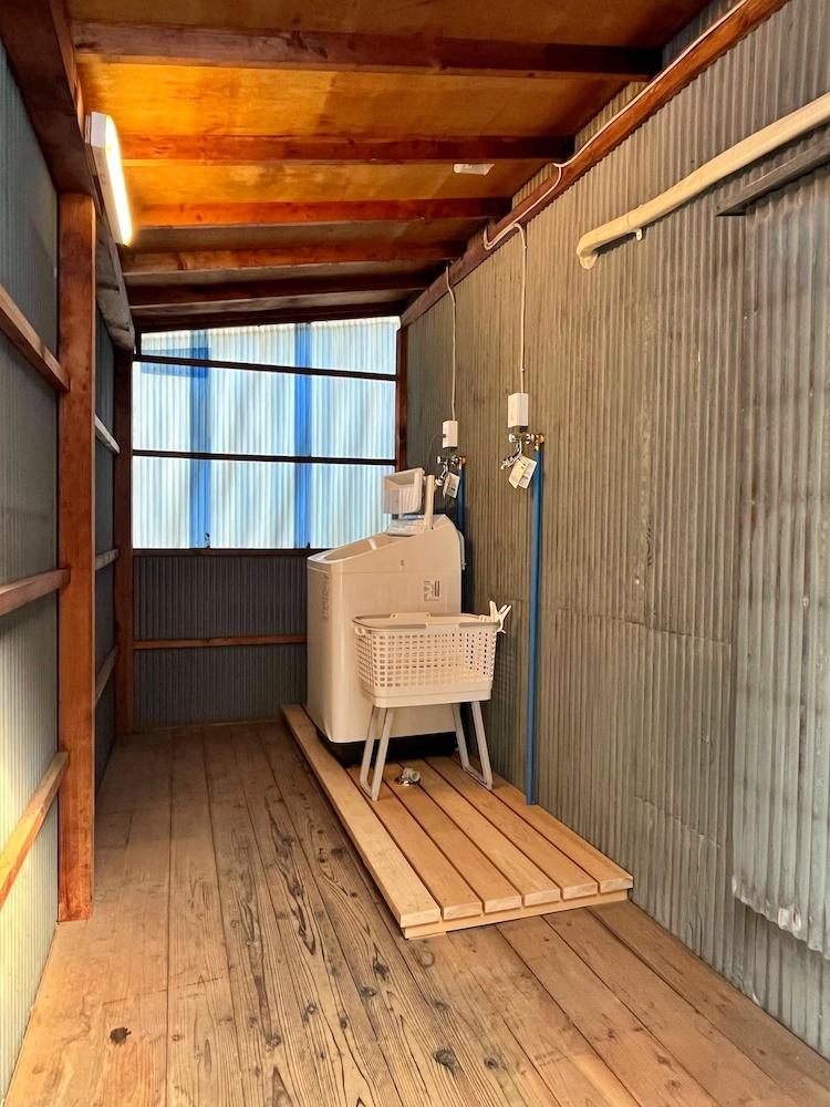 鎌倉市御成町の賃貸物件/洗濯機置き場はシュールな空間