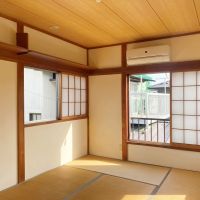 鎌倉市雪ノ下一丁目の賃貸物件/2階和室6帖│障子を開けると、張りのいい音がします