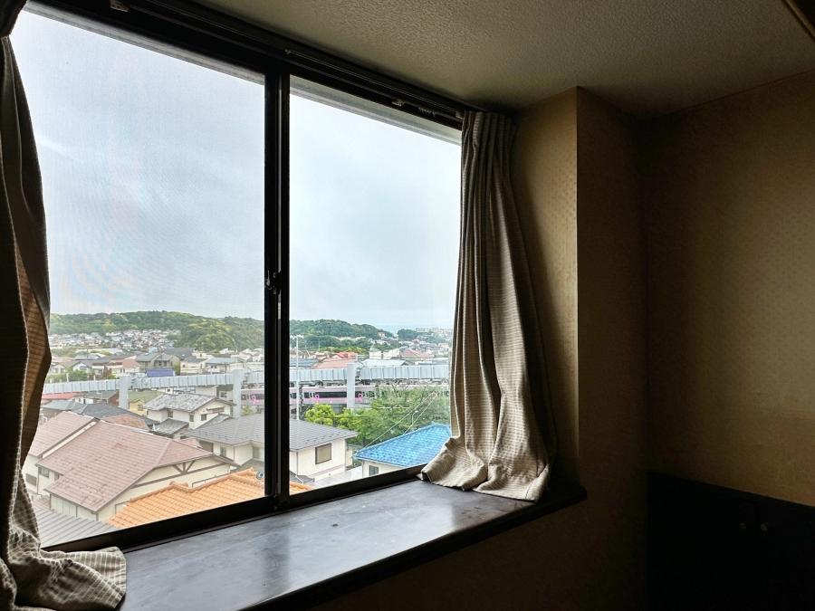 鎌倉市西鎌倉四丁目の売買物件/主寝室からの眺望｜朝目覚めてこの眺望は贅沢です