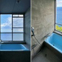 熱海市泉の売買物件/浴室｜ホーローの浴槽にクリア塗装でリメイクすることで、空と海の青を感じさせてくてます