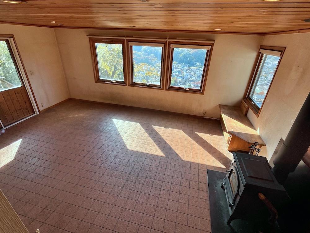 葉山町長柄の売買物件/リビング全景