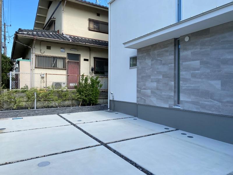 藤沢市片瀬山三丁目の売買物件/駐車場│車種によるが3台分
