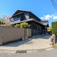 鎌倉市浄明寺四丁目の売買物件/外観｜縦列すれば2台停められる駐車スペース※車種によります