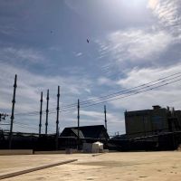 鎌倉市御成町の賃貸物件/屋上（工事中）｜まだ防水施工がされていない段階の屋上。出来上がったら、広い空が見えそうです！