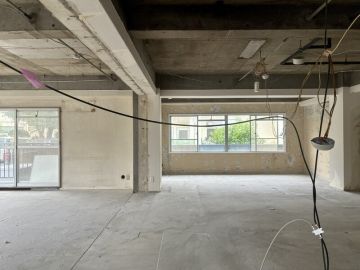 鎌倉市由比ガ浜二丁目の賃貸物件/校舎裏の自由