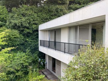 鎌倉市二階堂の売買物件/森にひらく、三つのくらし