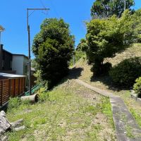 葉山町堀内の売買物件/ここにも1台駐車が可能です。これから整地予定です