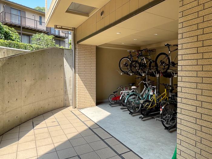 鎌倉市佐助一丁目の売買物件/駐輪場