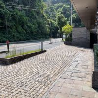鎌倉市佐助一丁目の売買物件/正面車止め