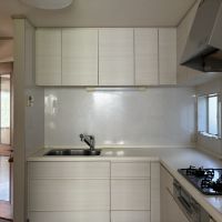 鎌倉市笹目町の賃貸物件/キッチンはどこかのタイミングでリフォームされているよう