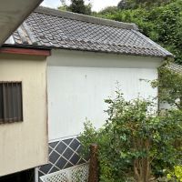 鎌倉市極楽寺四丁目の売買物件/納戸｜敷地の奥にある納戸。瓦屋根になまこ壁の立派なつくり