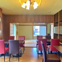 横浜市金沢区寺前一丁目の賃貸物件/かつてのカフェスペース│キッチンに造作されたカウンターからの眺め