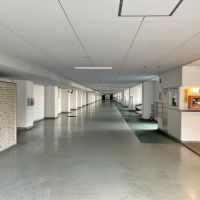 平塚市日向岡二丁目の売買物件/管理室と機械式駐車場