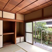 葉山町一色の賃貸物件/和室1｜秋はこうやって窓を全開にして過ごしたい