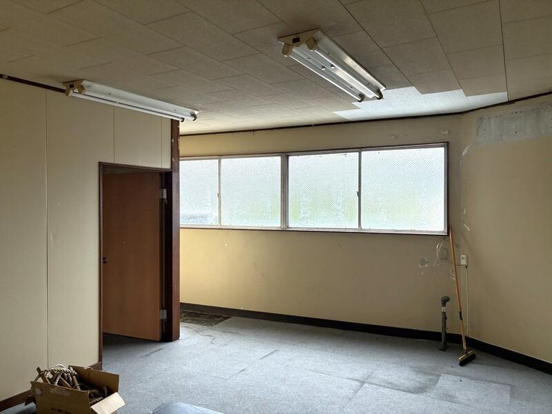 鎌倉市御成町の賃貸物件/北側の室内