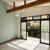 鎌倉市扇ガ谷四丁目の賃貸物件/2階洋室その2｜こちらはバルコニーもついています