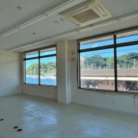 三浦市三崎町諸磯の売買物件/1階店舗部分｜ここをスケルトンにするとどう化けるか楽しみ