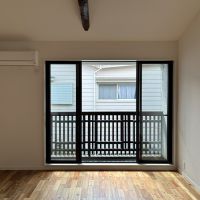 逗子市桜山八丁目の賃貸物件/2階のバルコニー側の洋室