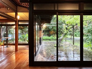 葉山町堀内の賃貸物件/星屑の庭