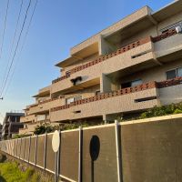 鎌倉市由比ガ浜四丁目の売買物件/134号線側からみた外観