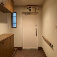 鎌倉市由比ガ浜四丁目の売買物件/玄関