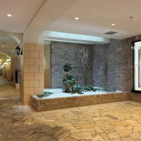 逗子市沼間二丁目の売買物件/共用ロビーもエレガント