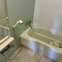 中郡大磯町大磯の賃貸物件/浴室（追い炊きはありません）。清潔感があっていい