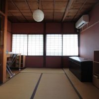 金沢市長町の賃貸物件/2階／北側のお部屋。こちらのお部屋の外にも小さな月見台あります。