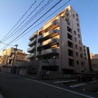 金沢市大手町の売買物件/マンション外観。地上10階建てながら総戸数14邸