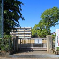 金沢市野町の賃貸物件/金沢未来のまち創造館のグラウンド。建物入口まではぐるっと回って行かないと入れませんが、ちょうど良い散歩になりそう