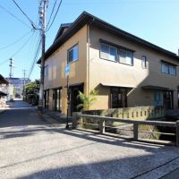 金沢市茨木町の賃貸物件/１階には美容院、アパレルショップ、事務所、カフェが入居中
