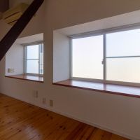 金沢市茨木町の賃貸物件/幅広の出窓。デスク代わりにも
