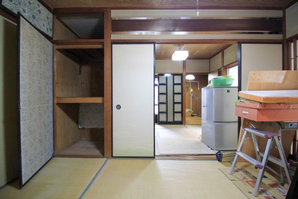 金沢市松村の売買物件/１階６畳和室